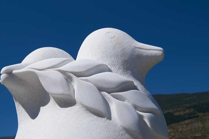 Marmorplus - peace dove made of marble